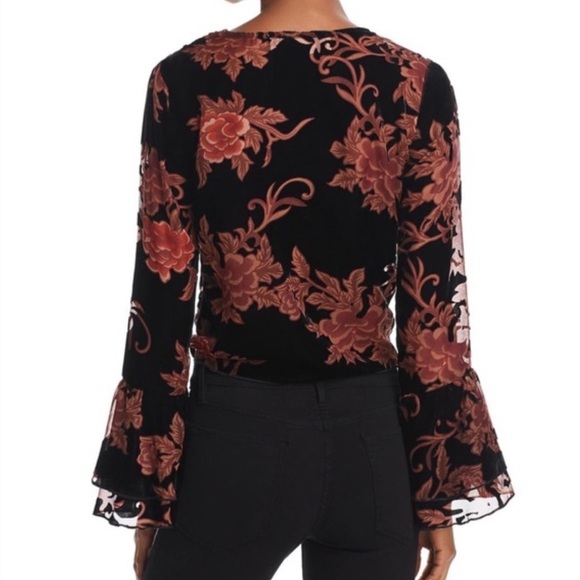 Vintage Havana Floral Velvet Bell Sleeve Crop Top - Picture 2 of 11